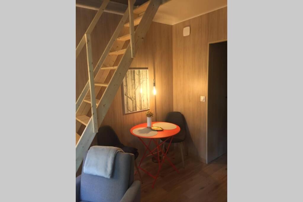 Adorable Cabane Dans Un Espace Boise Saint-Junien Exteriör bild